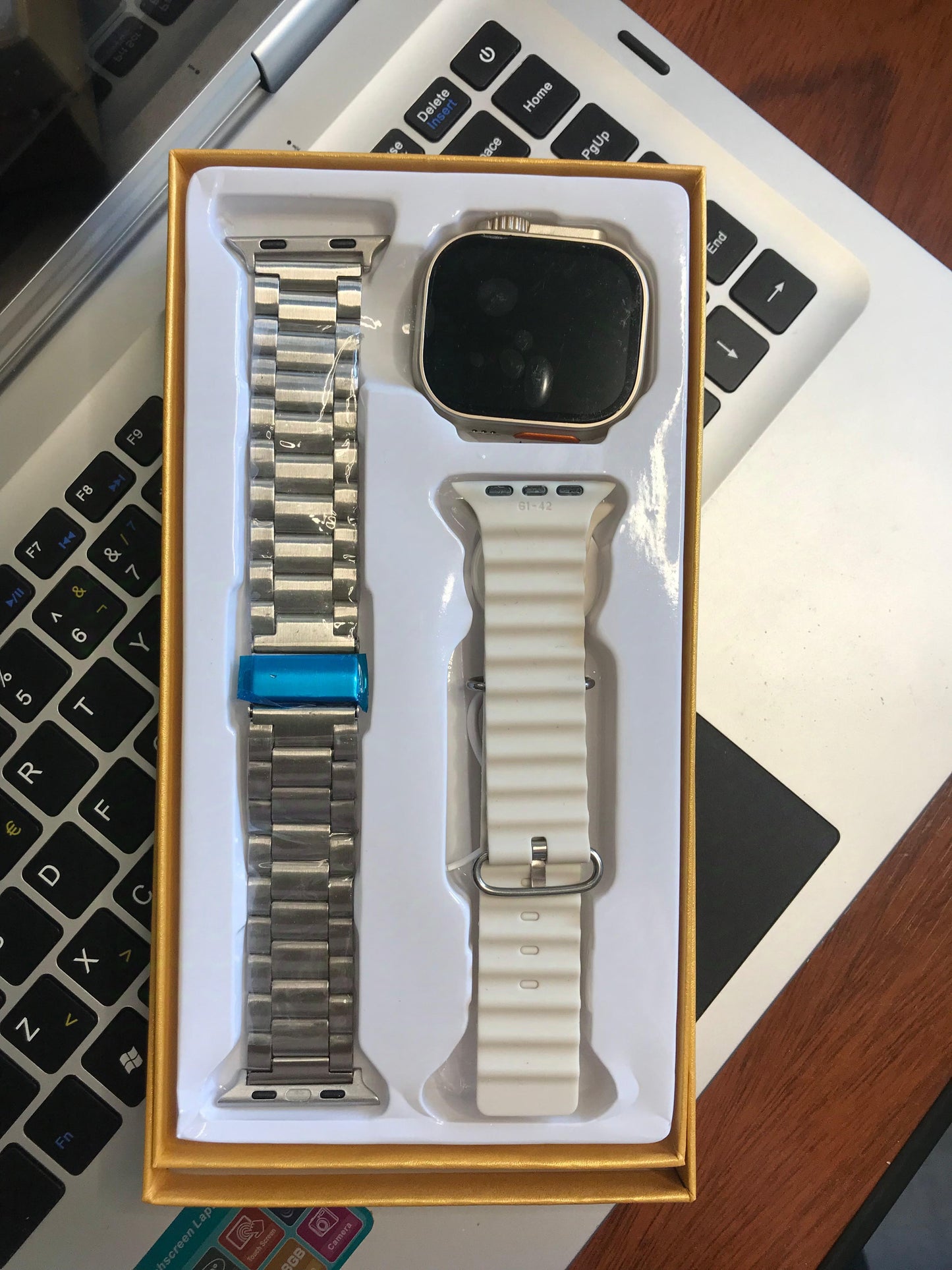 Smartwatch HK9 Ultra Max con dos mallas