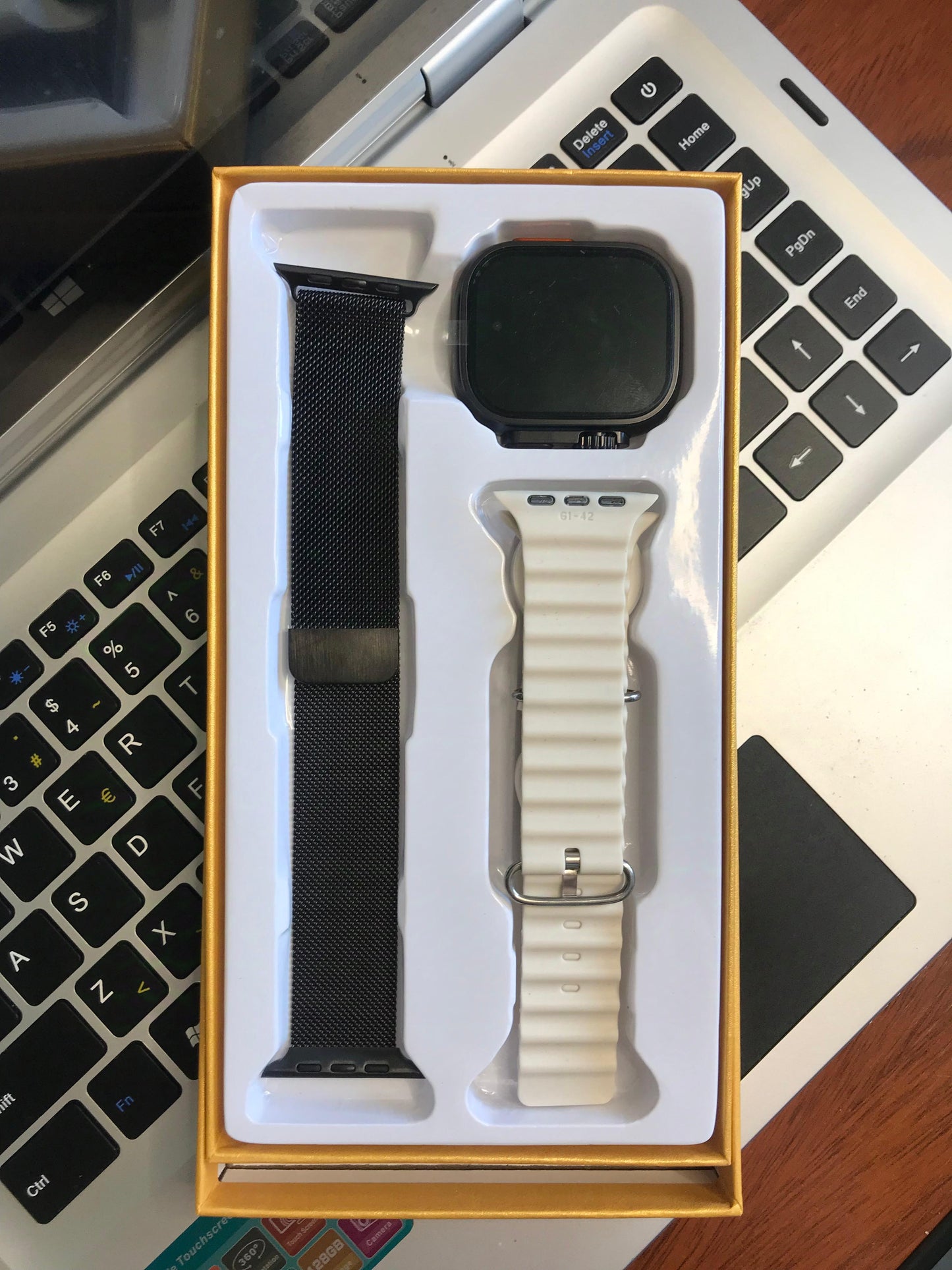 Smartwatch HK9 Ultra Max con dos mallas