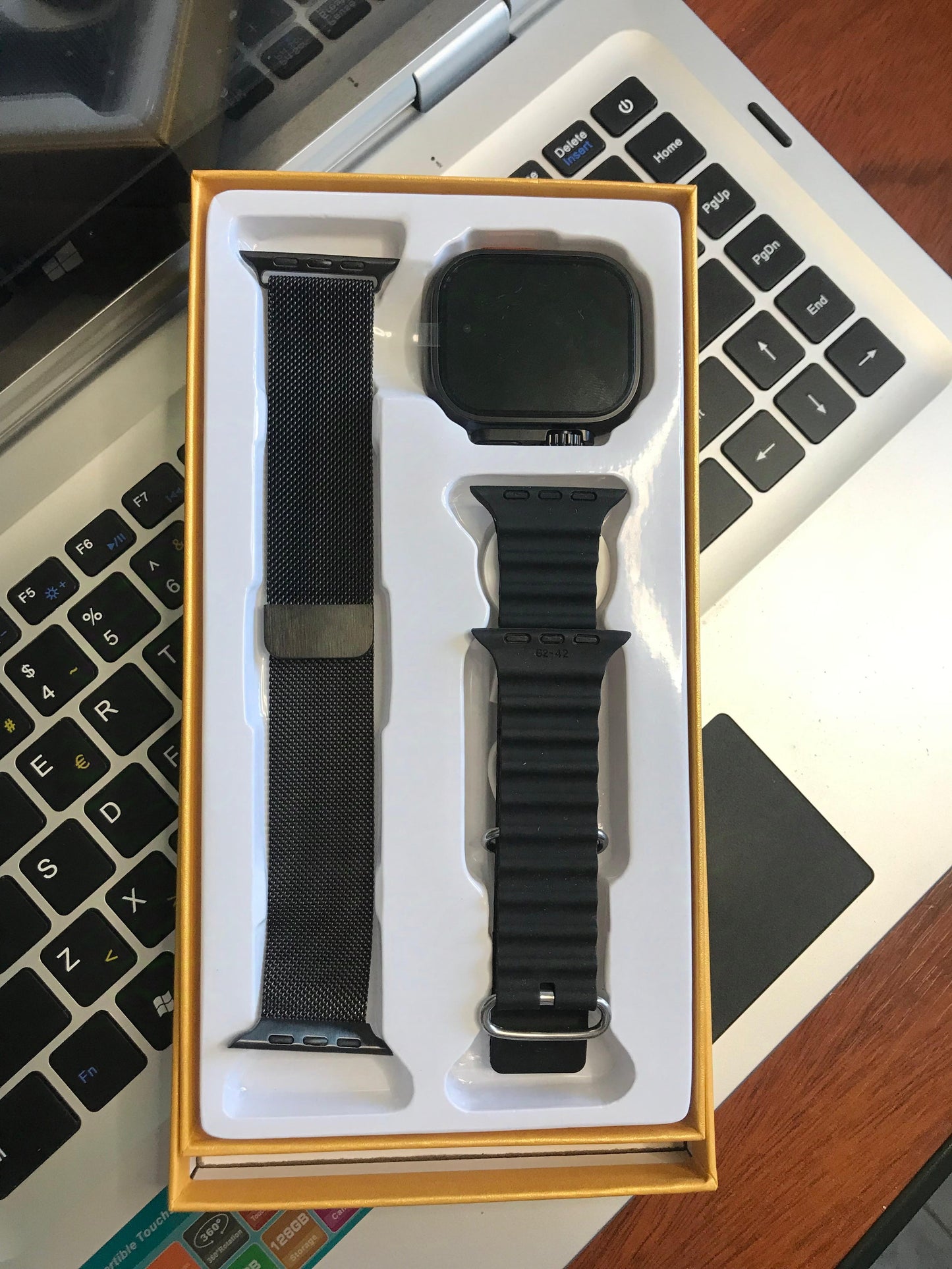 Smartwatch HK9 Ultra Max con dos mallas