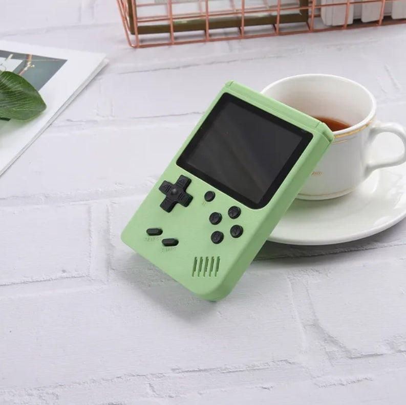 Mini consola portátil de 8bits con 400 juegos